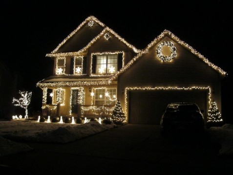 white-christmas-lights-on-house-christmas-lights-235227987-1